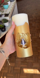 [Compre 1 e Leve 2]  Vela Artesanal Nossa Senhora Aparecida - Design Minimalista Ouro Premium